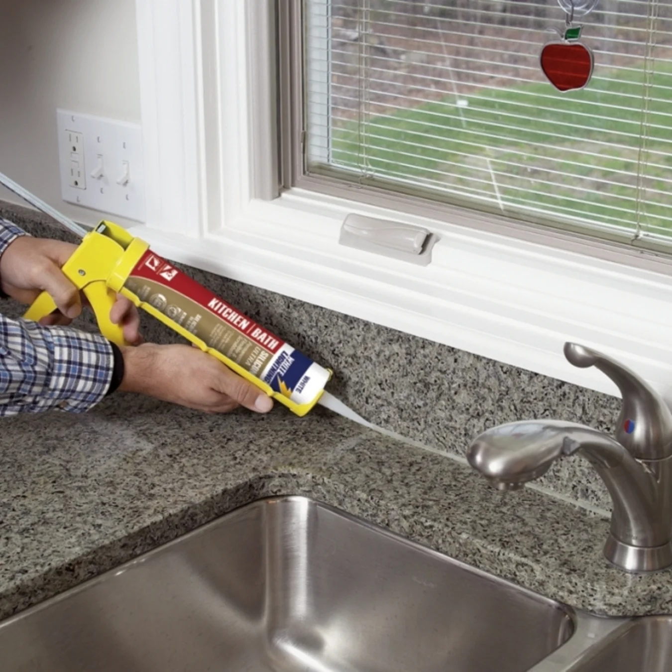 Kitchen sink caulking